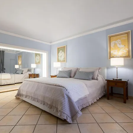 Romantic Nest Apartamento